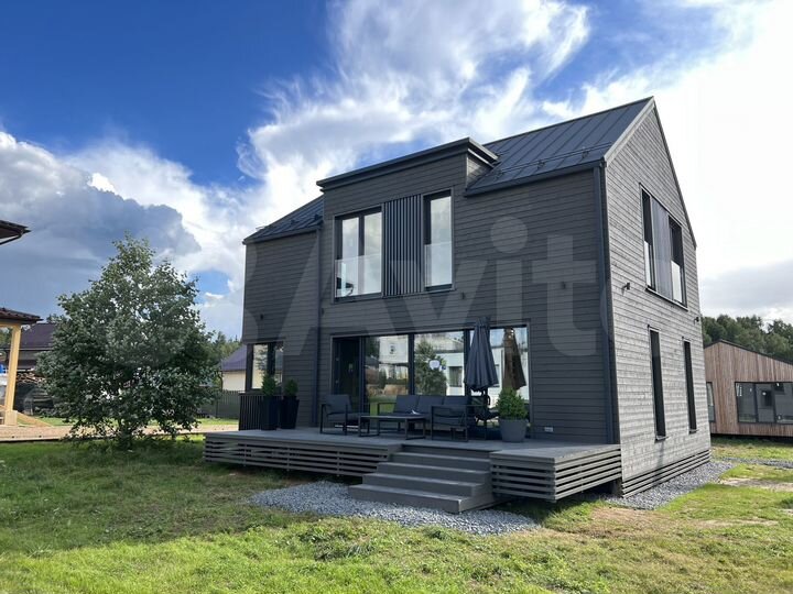 Дом 206 м² на участке 10 сот.