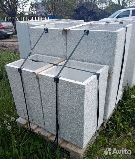 Вазон уличный современный