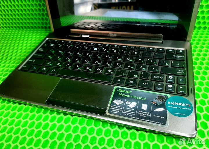 Планшетный компьютер Asus EeePad Transformer TF101