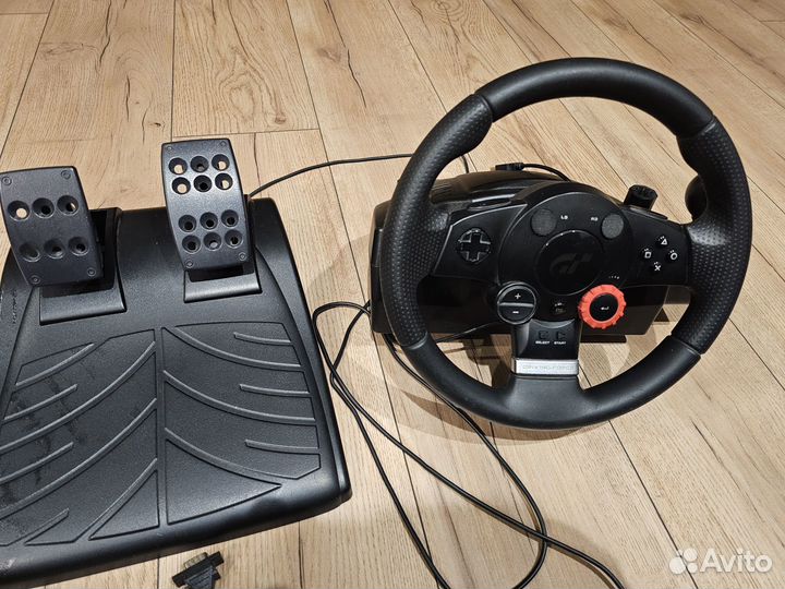 Игровой руль logitech driving force gt 900