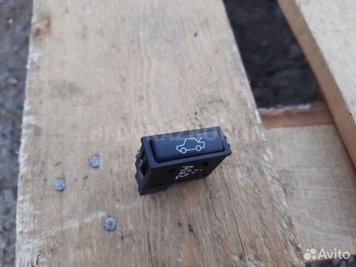 Кнопка открывания багажника BMW Е39