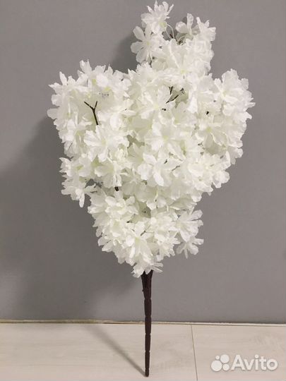 Искусственная ветка Сакура Белая