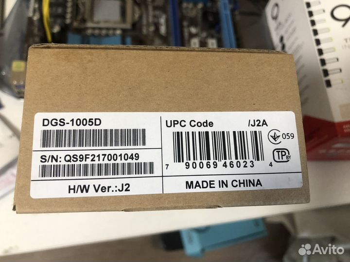 Коммутатор D-Link dgs-1005d