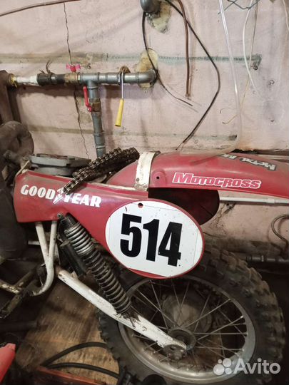 Мотоцикл чизет