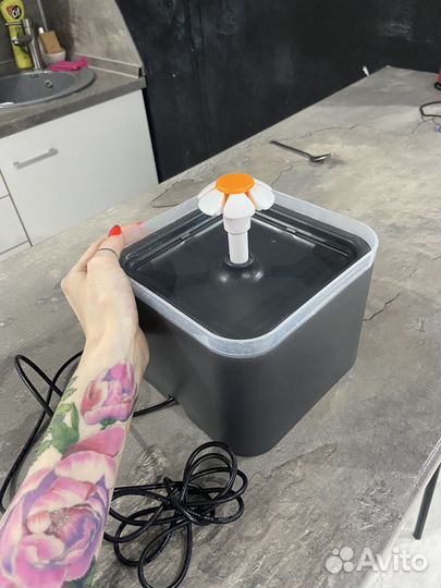 Фонтан поилка для кошек