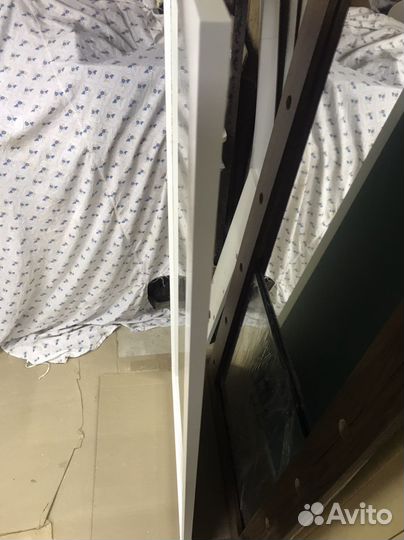 Зеркало в рамке