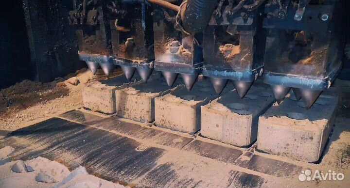 Кирпич полнотелый