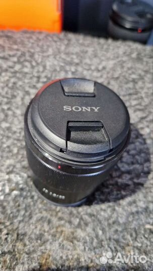 Объектив Sony 35mm f 1.8