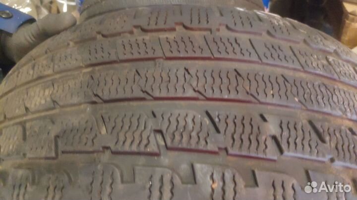 Kumho I'Zen KW27 245/45 R19 102