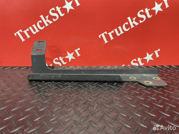 Кронштейн бачка гура Daf XF106