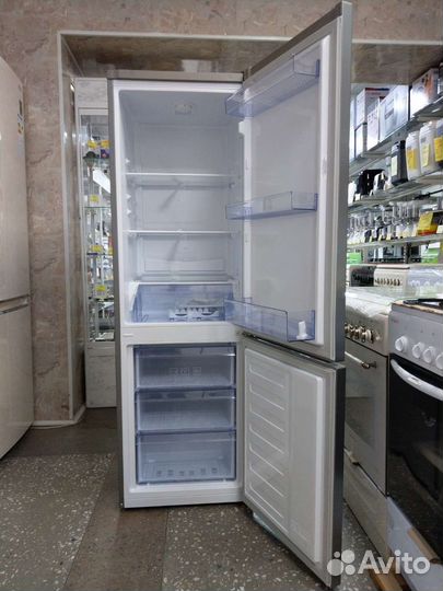 Холодильник новый