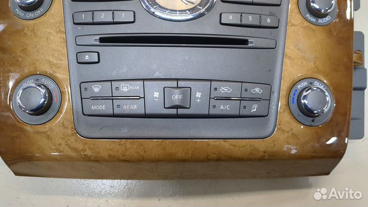 Панель управления магнитолой Infiniti QX56