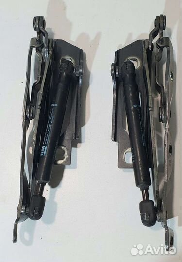 Петля крышки багажника Opel Astra H седан