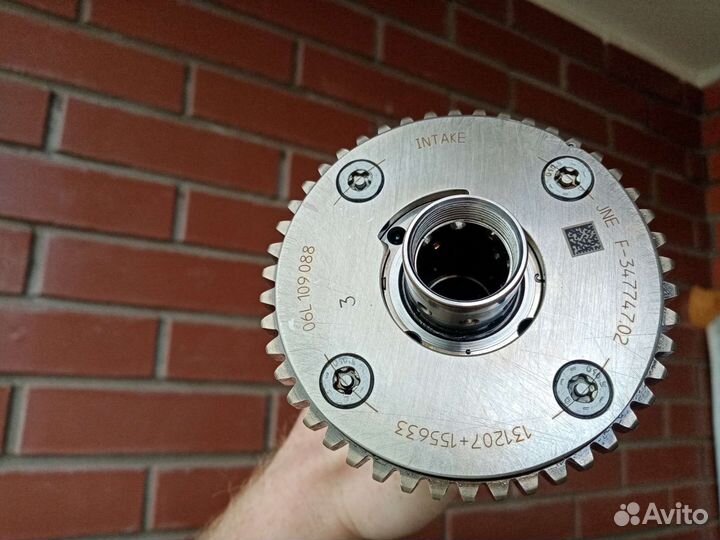 Впускной распредвал на Ауди Q5 tfsi 2,0. б/у