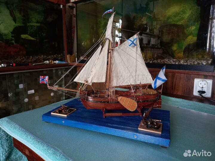 Палубный бот 