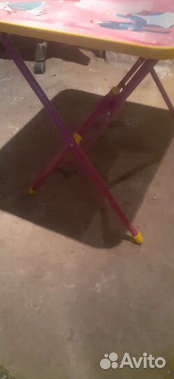 Детский столик