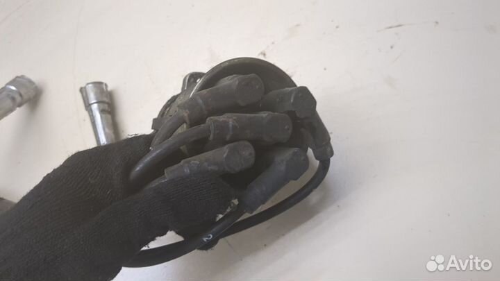 Распределитель зажигания Volkswagen Polo, 1999