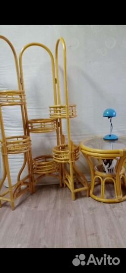 Столик и Цветочница из бамбука