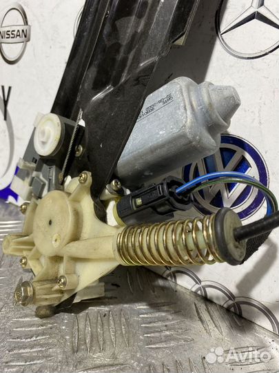 Стеклоподъемник задний левый BMW E39 rest