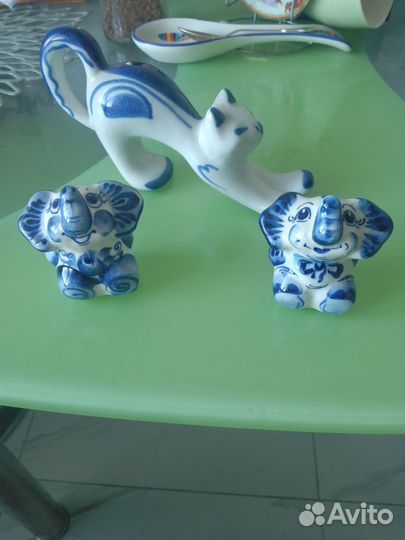 Кот и слоники