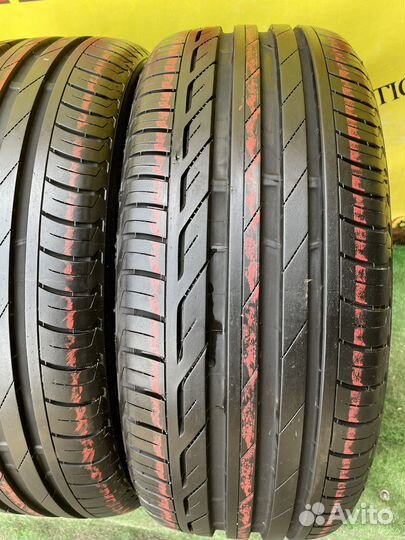 Bridgestone Turanza T001 215/45 R17 87W