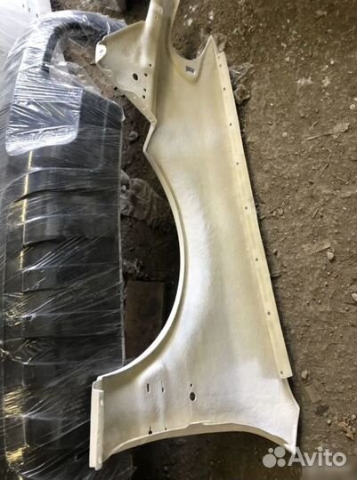 Передние крылья стеклопластиковые audi S6 C4