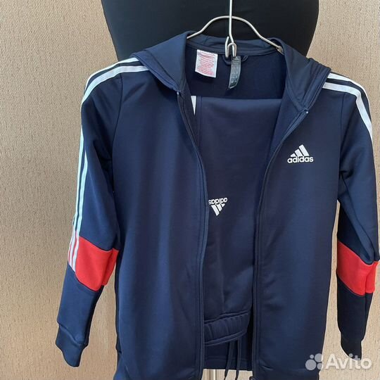 Спортивный костюм adidas