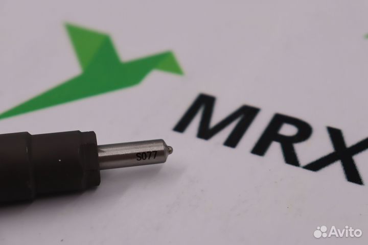 Форсунка топливная 295050-1760