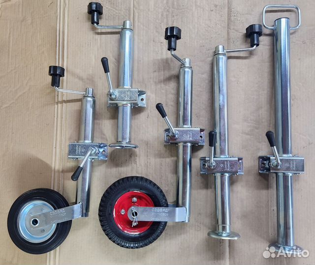 Стойка опорная с хомутом (кронштейном)