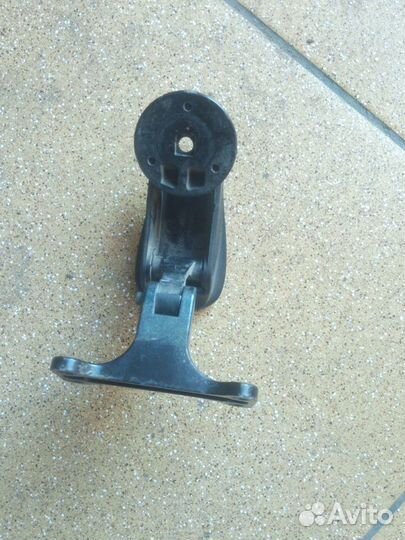 Замок форточки Мерседес Бенц Вито 1997