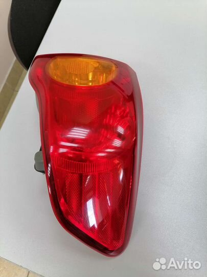 Задний правый фонарь Toyota Corolla 150