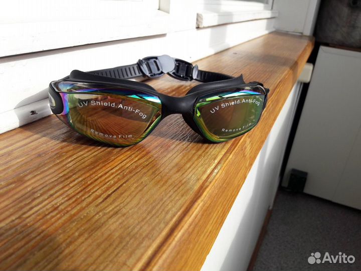 Очки для плавания