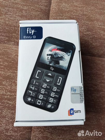 Телефон Fly Ezzy 9