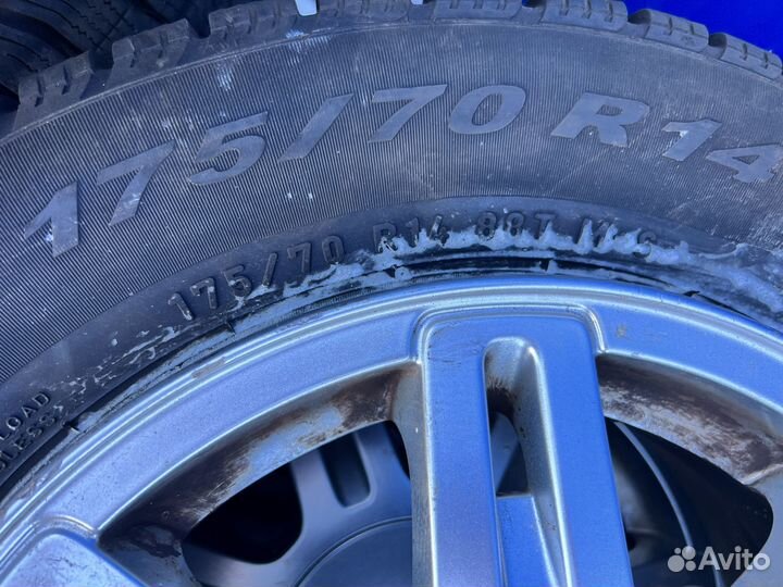 Pirelli Winter Sottozero 175/70 R14