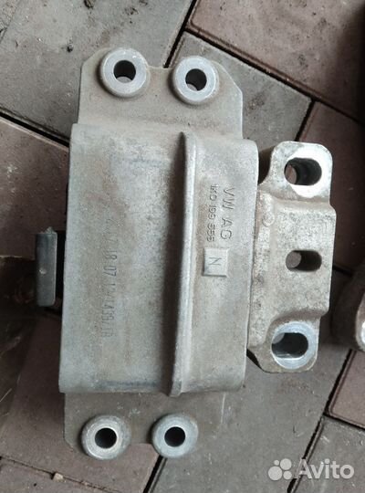 Стабилизатор и подушки АКПП Шкода суперб 2