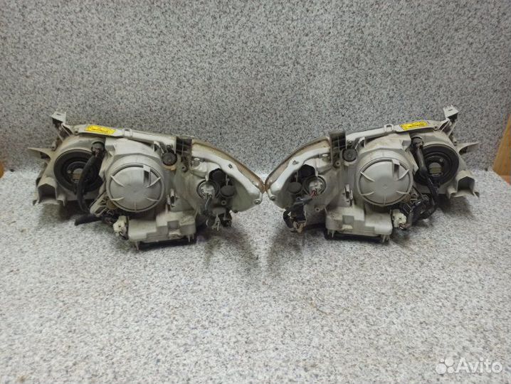 Фара Toyota Camry 40 2007