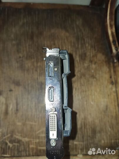 Видеокарта rx550 2gb