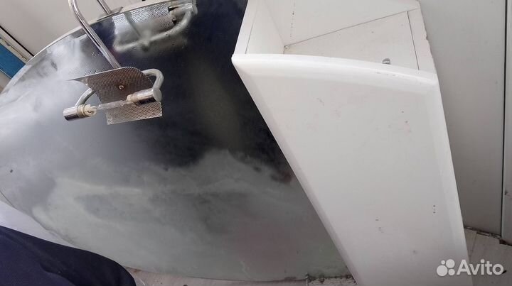 Шкаф с зеркалом в ванную бу