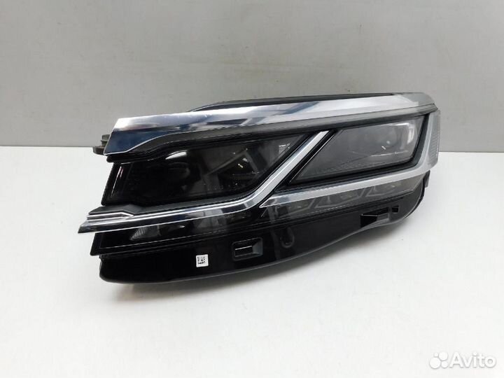 Фара левая Volkswagen Touareg