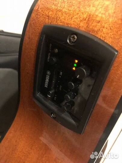 Электроакустическая гитара Yamaha FGX800C