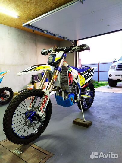 Hasky XVR 300 (ZS177MM, 300 куб)