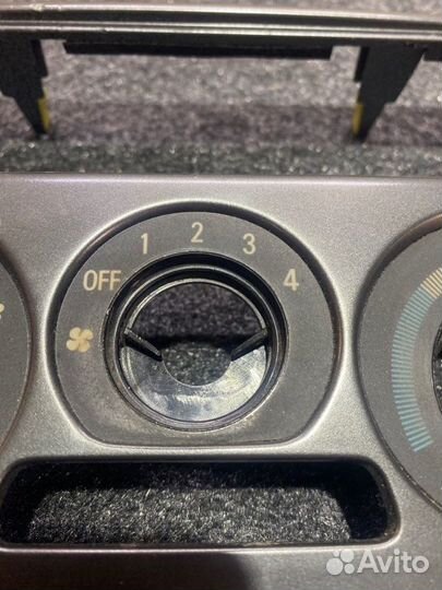 Накладка в салоне Mitsubishi Lancer 9 4G18 2006