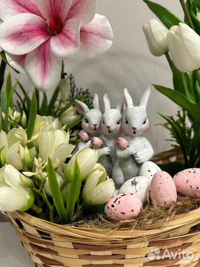 Весенняя Пасхальная композиция