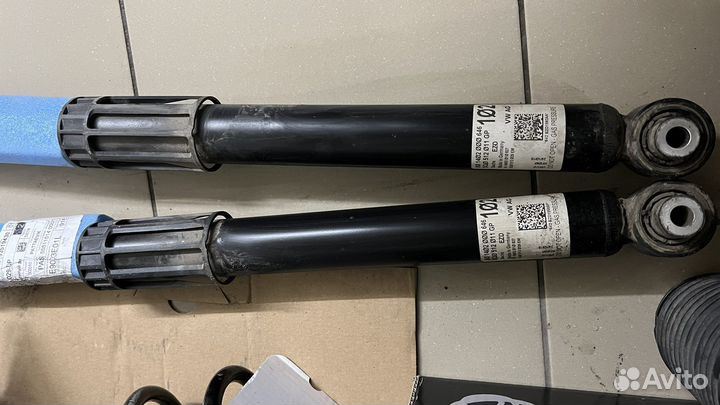 Амортизатор задний VW Golf 7 (1.4)