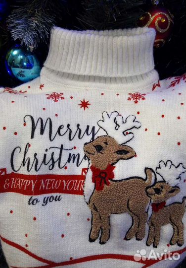 Свитер с оленями