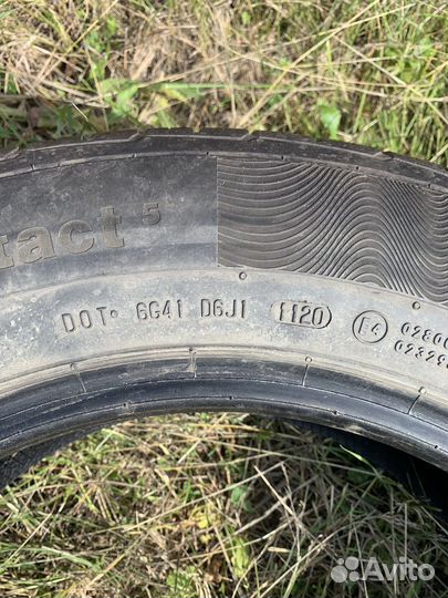 Continental ContiPremiumContact 5 SUV 225/60 R17 99V