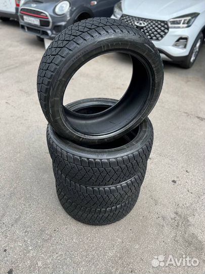 Bridgestone Blizzak DM-V2 265/45 R21 104T