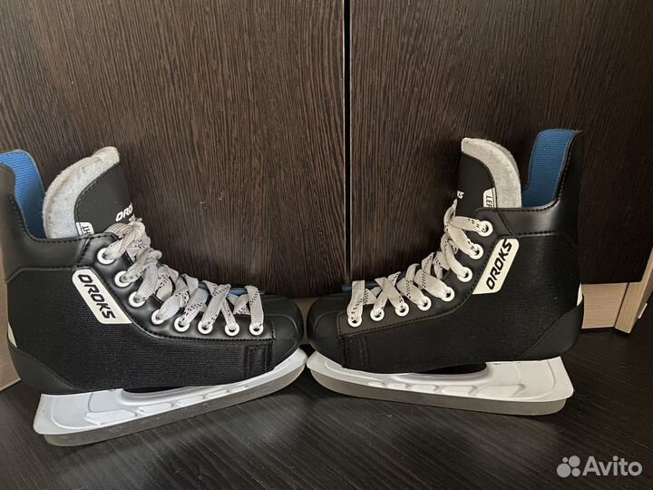 Коньки хоккейные