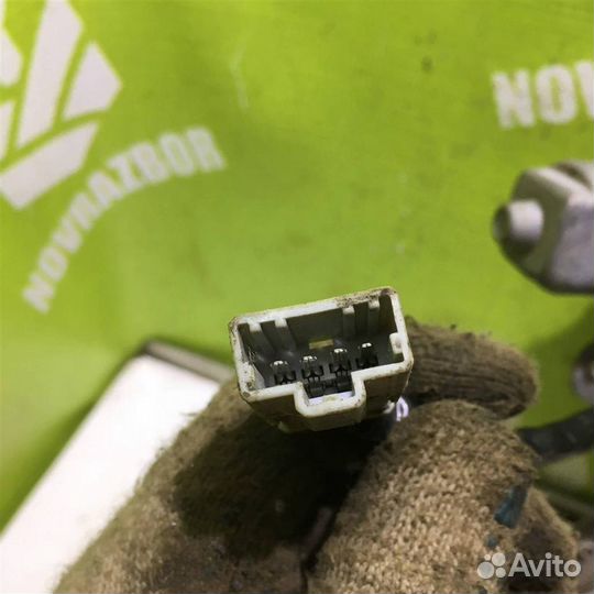 Стеклоподъемник электр. передний правый Хонда Ло