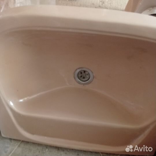 Унитаз и раковина бу